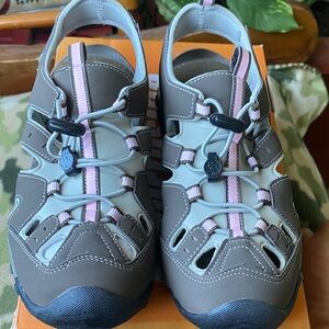 Brown and Pink sport Sandals